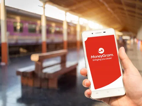 Việt kiều có thể chuyển tiền trực tiếp vào tài khoản người thân tại Việt Nam