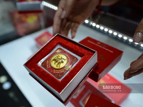 Giá vàng hôm nay 24.2: Bất ngờ đảo chiều giảm