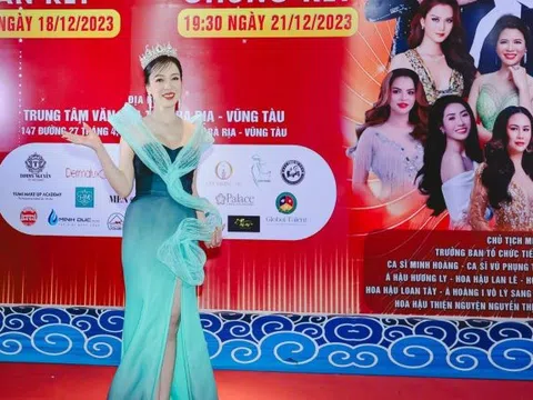 Á hậu 3 Lê Thị Khánh Vân xuất hiện rạng rỡ tại chung kết Hoa hậu Thương hiệu Việt Nam 2023