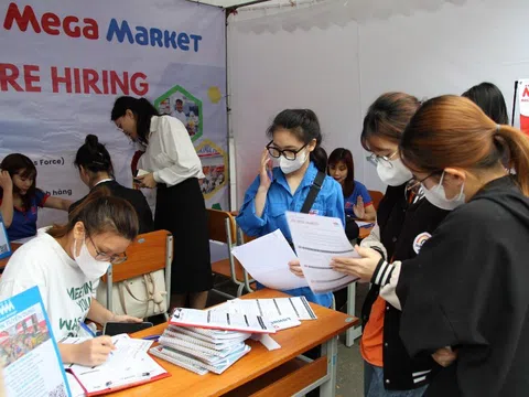 Sinh viên ngành Quản trị kinh doanh HCCT: Luyện bản lĩnh ngay trên giảng đường