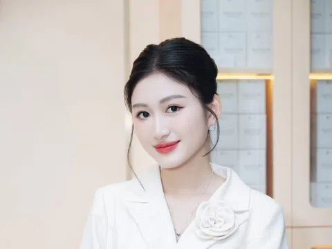 Khổng Diễm Quỳnh (SenVera): Nhan Sắc, Tài Năng Là Lợi Thế; Đạo Đức, Tri Thức Mới Là Con Đường Dài Hạn