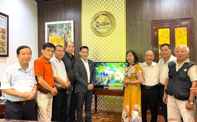 Chấm Chung Khảo cuộc thi và triển lãm ảnh “Một thoáng Nông thôn mới Hà Nội”