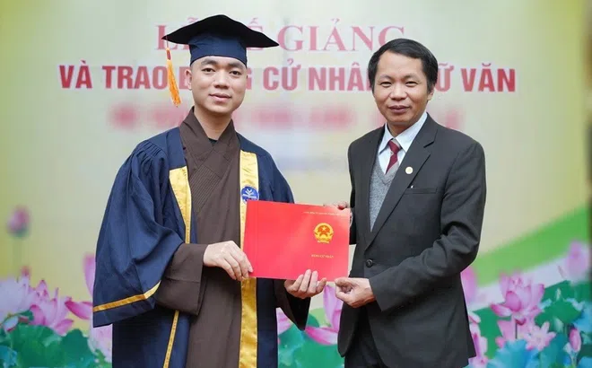 Thầy Thích Giác Nguyên: Sự nghiên cứu sâu sắc và bộ Giáo trình Hán văn Sơ cấp Phật học
