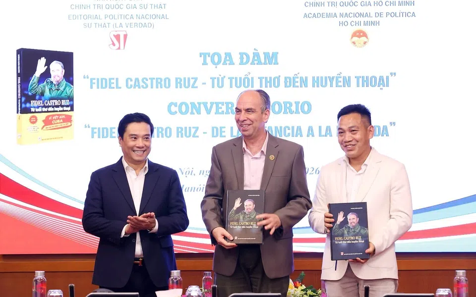 Sức hút từ cuốn sách viết về Tổng tư lệnh Fidel Castro qua góc nhìn và đánh giá của Đại sứ Cuba tại Việt Nam